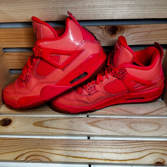 Women’s Nike Air Jordan 4 Retro
Sneakers size 9.5 Preowned - Picture 7 of 8